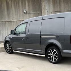 Volkswagen Caddy 2021+ Matte Sidebars bestuurderszijde