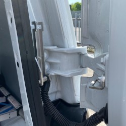 Deurvanger achterdeur volkswgen Transporter T7